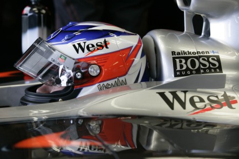 Surt show: Raikkonen bliver igen flyttet 10 pladser tilbage på startgridden